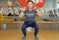 深蹲跳的标准动作视频,高效燃脂塑形运动技巧